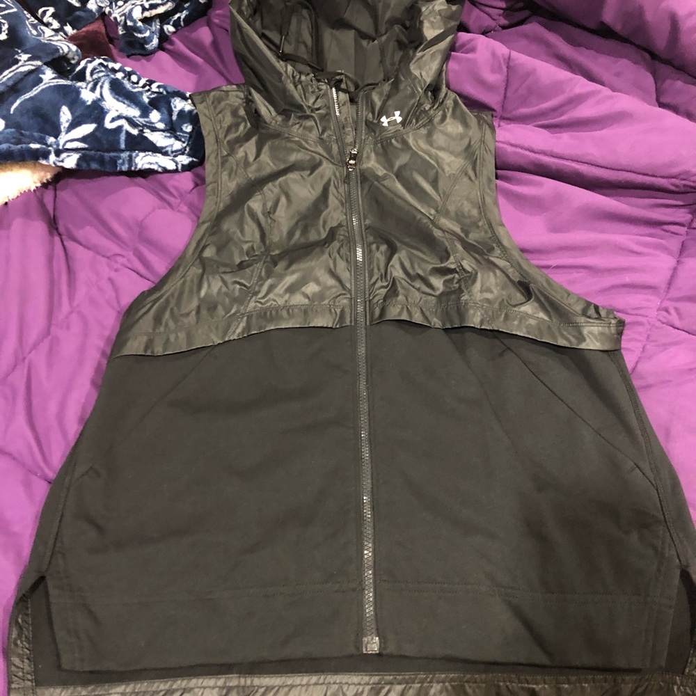 Under Armour vest